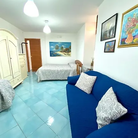 Casetta Al Porto-vicina Al Mare In Pieno Centro Ischia